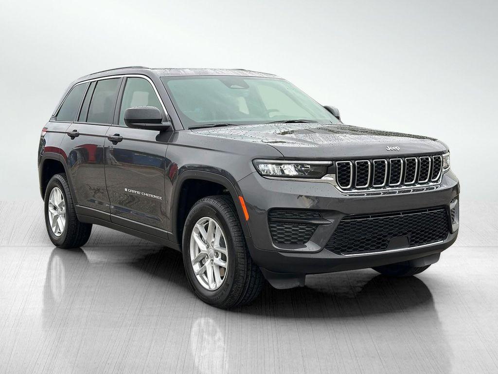 new 2025 Jeep Grand Cherokee car, priced at $37,756