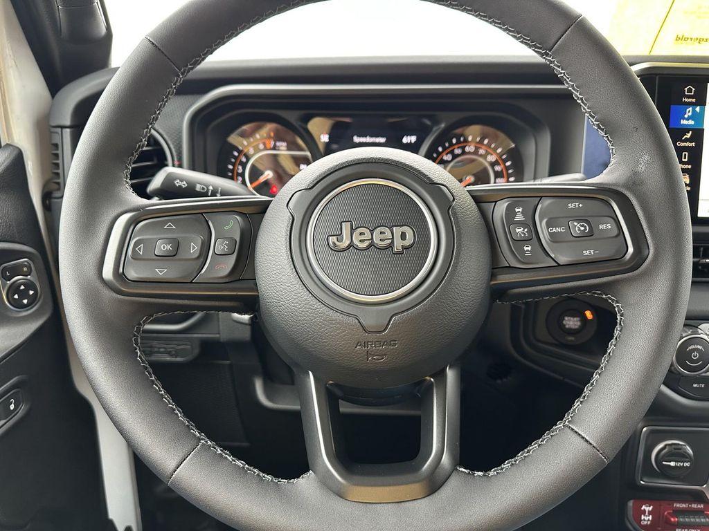 new 2025 Jeep Gladiator car, priced at $49,040