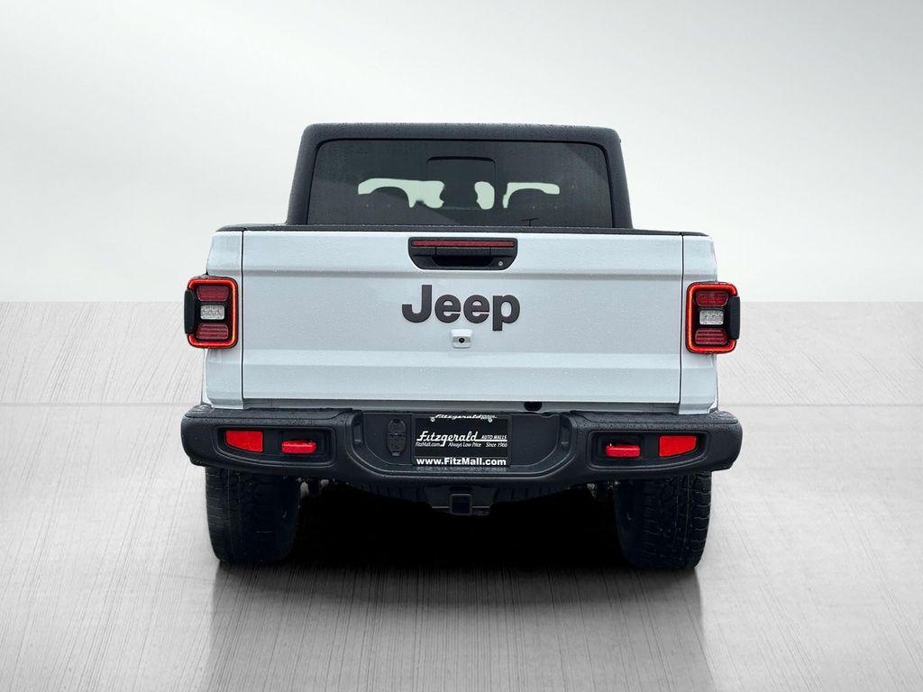 new 2025 Jeep Gladiator car, priced at $49,040