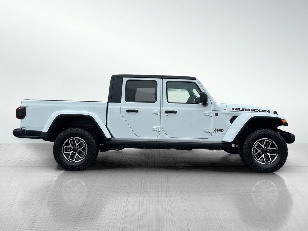 new 2025 Jeep Gladiator car, priced at $49,040