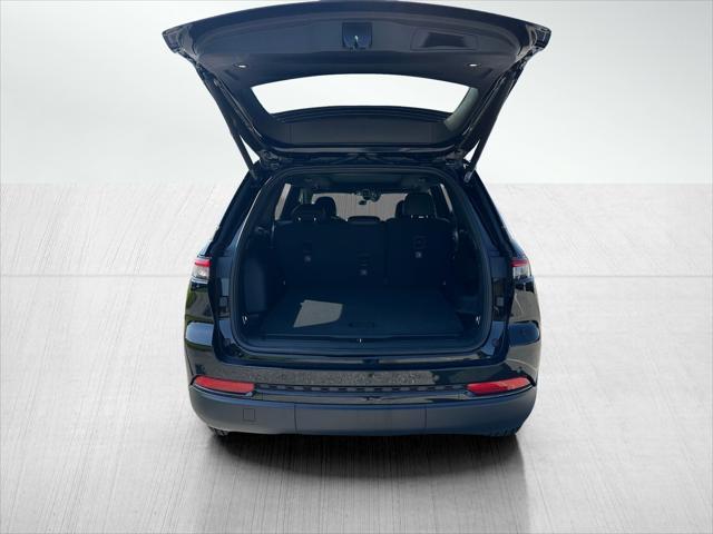 new 2025 Jeep Grand Cherokee car, priced at $47,085