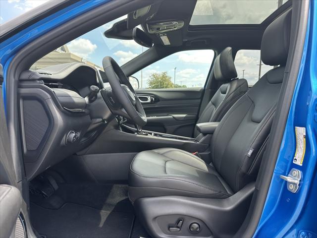 new 2025 Jeep Compass car, priced at $37,591