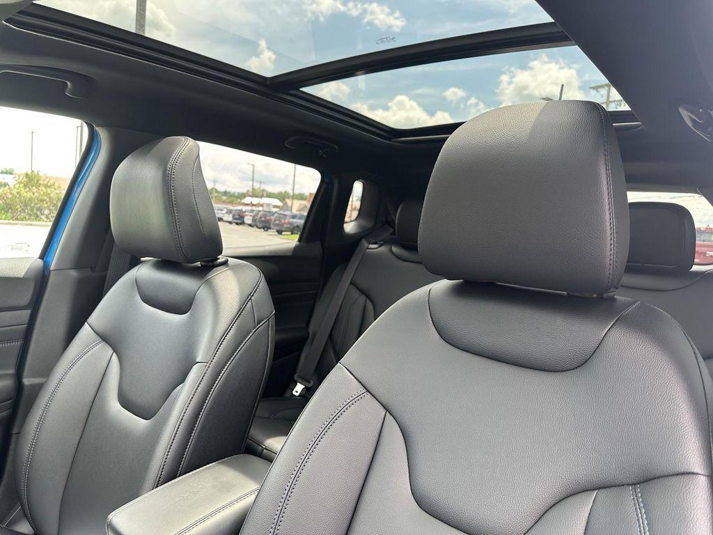 new 2025 Jeep Compass car, priced at $35,859