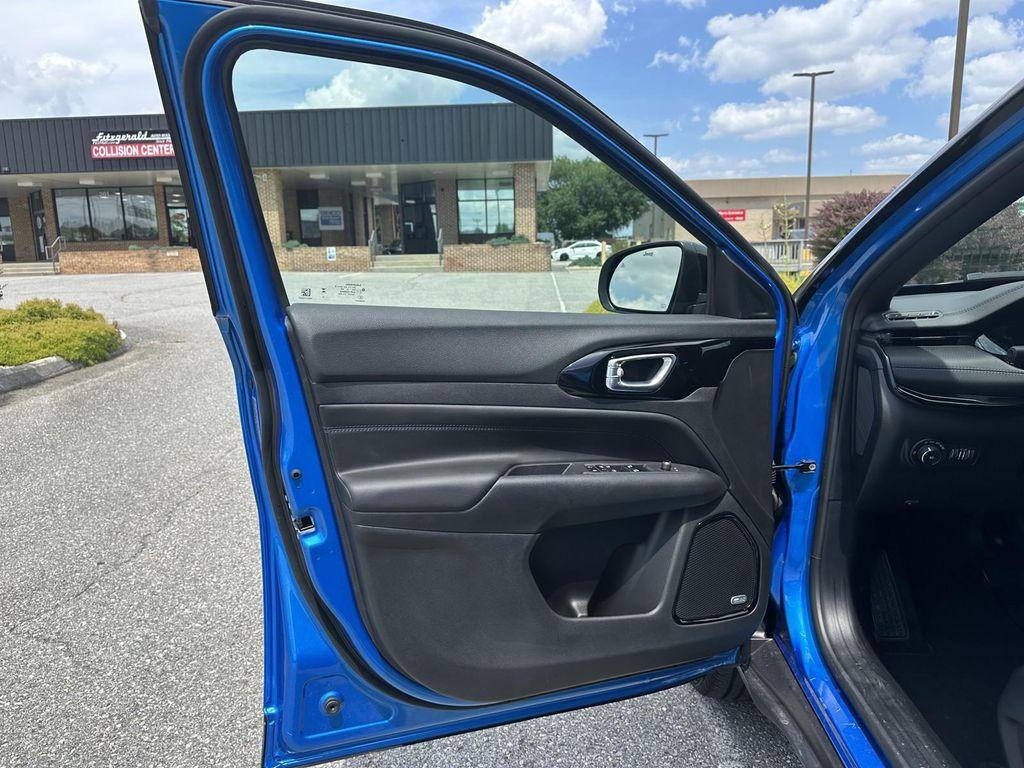 new 2025 Jeep Compass car, priced at $35,859