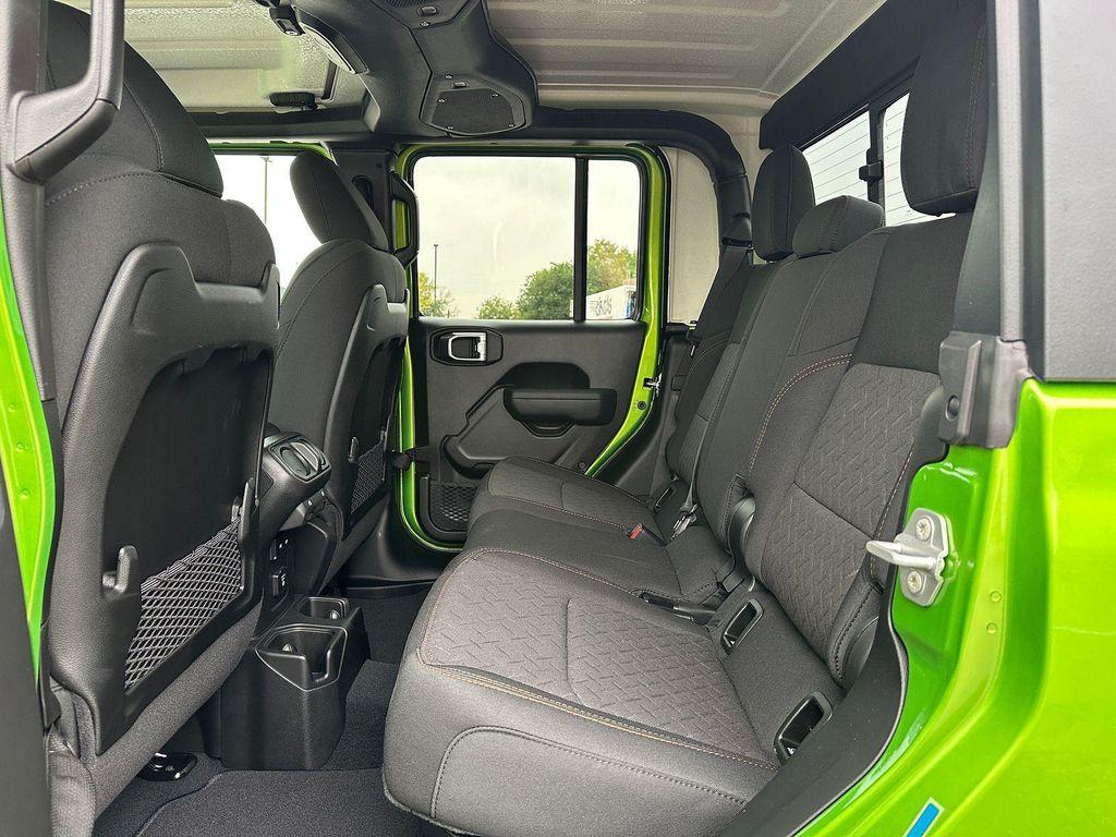 new 2025 Jeep Gladiator car, priced at $49,396