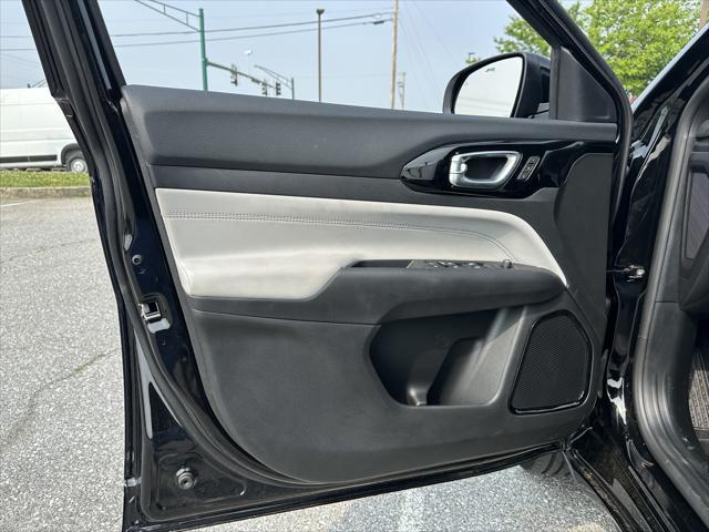 new 2025 Jeep Compass car, priced at $36,215