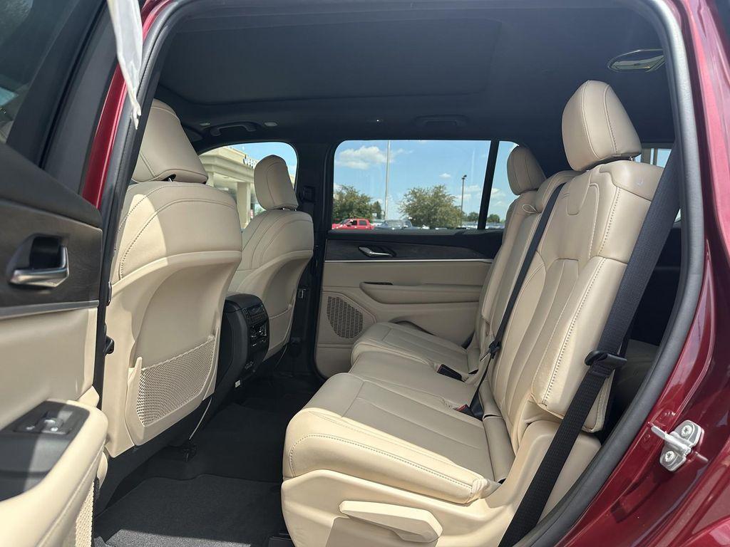 new 2025 Jeep Grand Cherokee L car, priced at $50,180