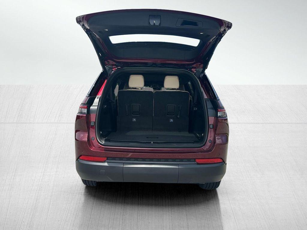 new 2025 Jeep Grand Cherokee L car, priced at $50,180