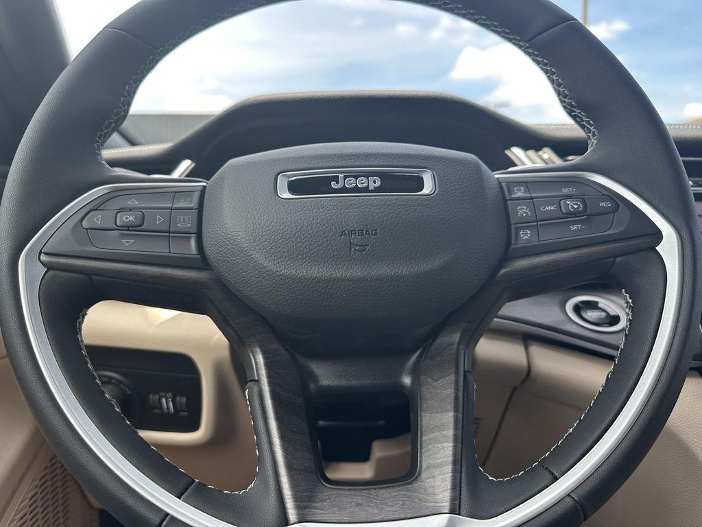 new 2025 Jeep Grand Cherokee L car, priced at $50,180