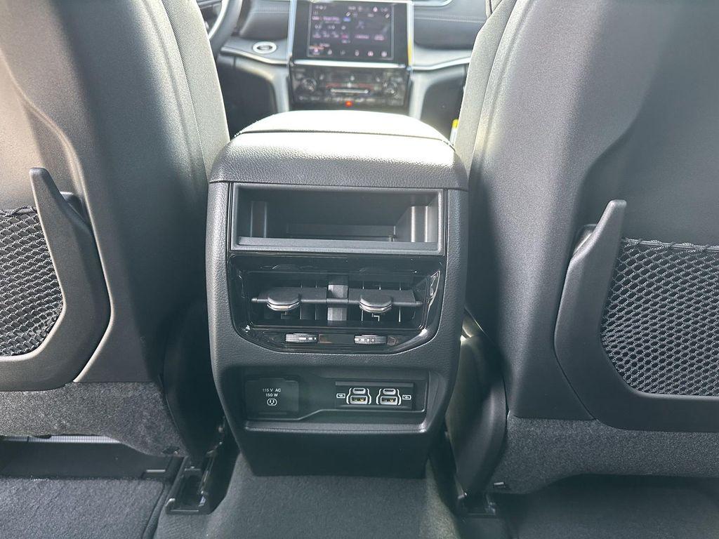 new 2025 Jeep Grand Cherokee car, priced at $37,242
