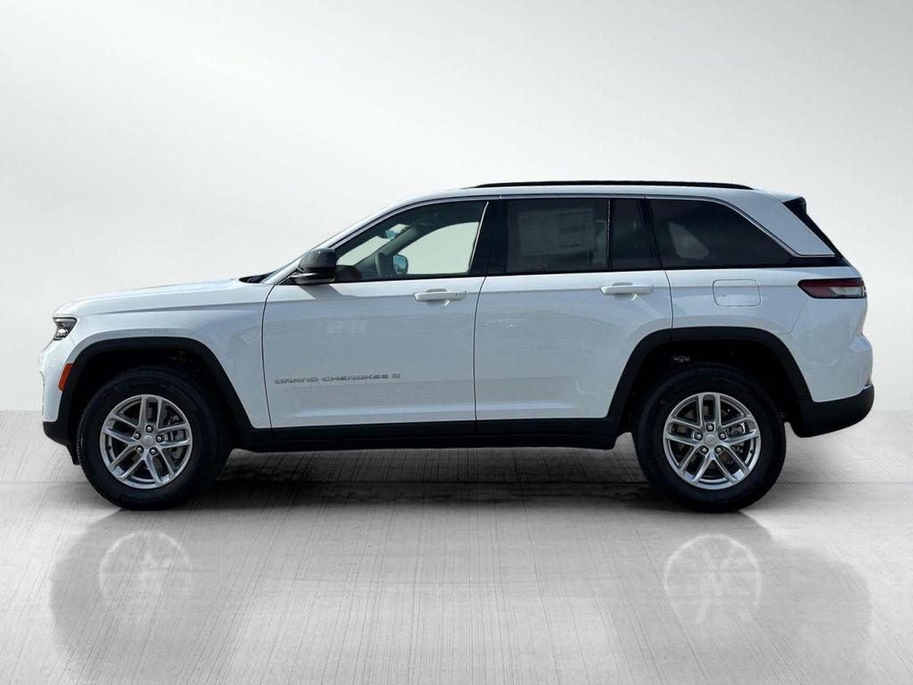 new 2025 Jeep Grand Cherokee car, priced at $37,242