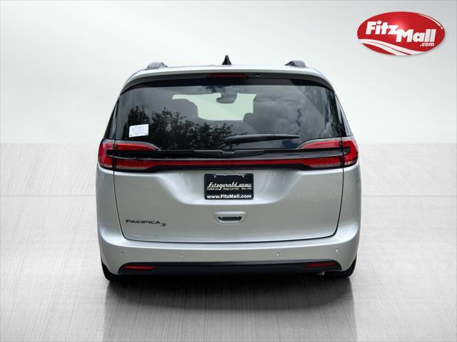 new 2024 Chrysler Pacifica car, priced at $46,860