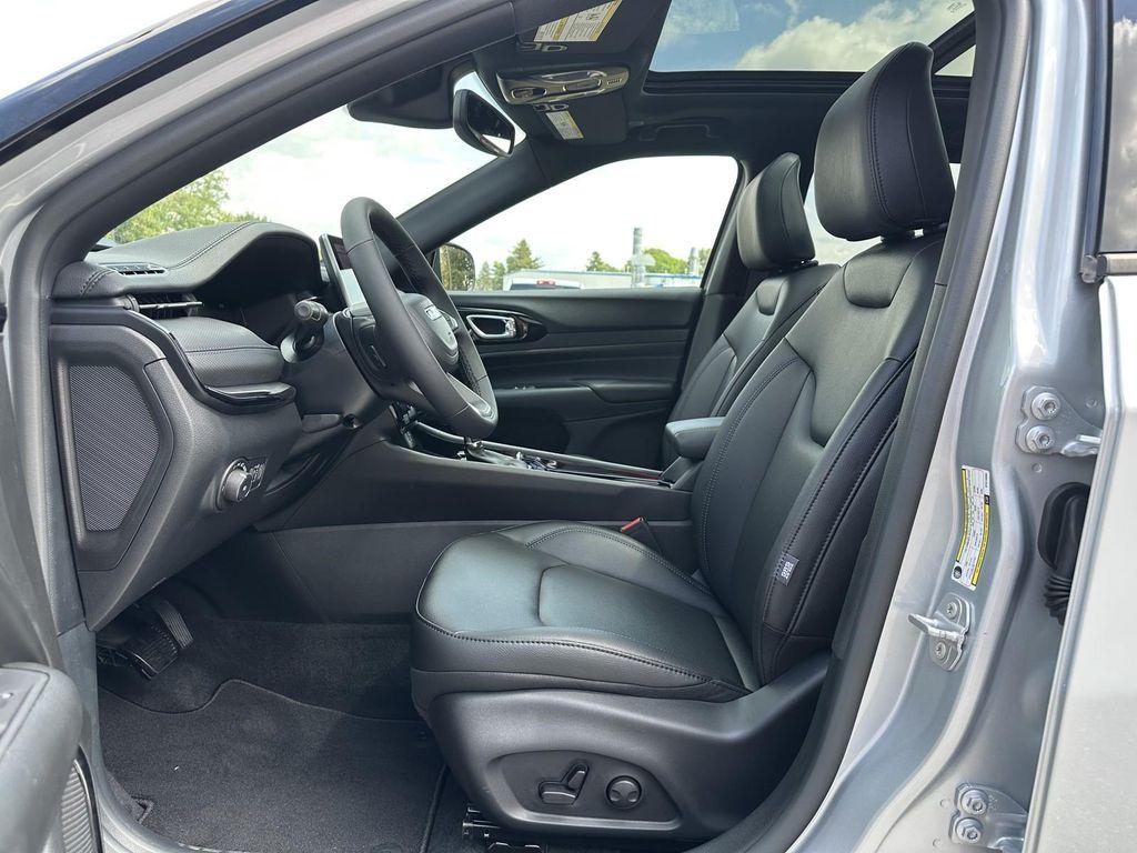new 2025 Jeep Compass car, priced at $35,859