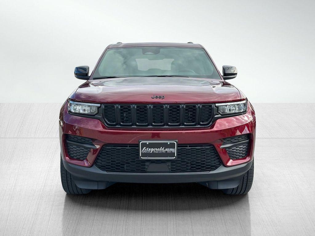 new 2025 Jeep Grand Cherokee car, priced at $41,538
