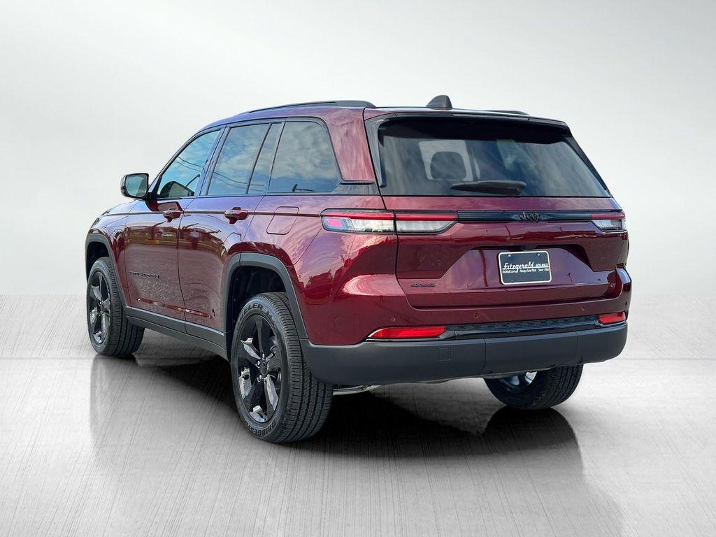 new 2025 Jeep Grand Cherokee car, priced at $41,538
