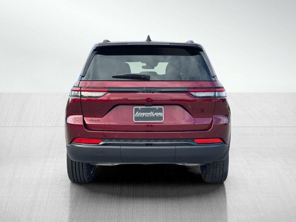 new 2025 Jeep Grand Cherokee car, priced at $41,538