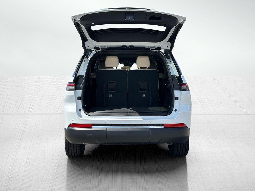 new 2025 Jeep Grand Cherokee L car, priced at $49,554