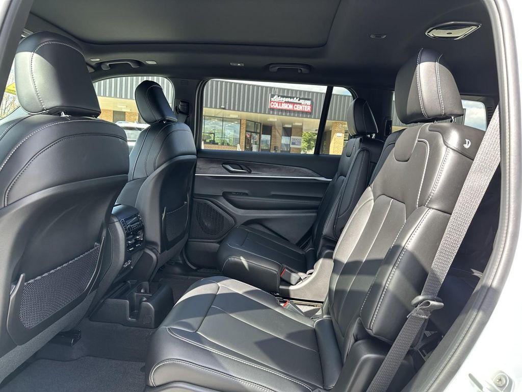 new 2025 Jeep Grand Cherokee L car, priced at $45,744