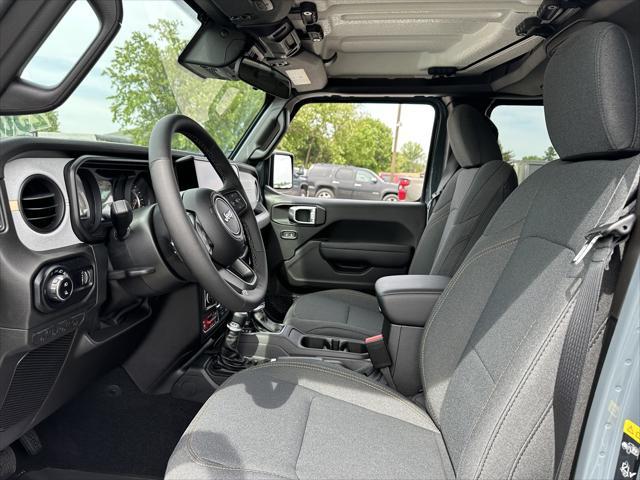 new 2025 Jeep Gladiator car, priced at $46,209