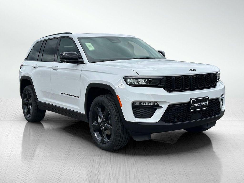 new 2025 Jeep Grand Cherokee car, priced at $49,226