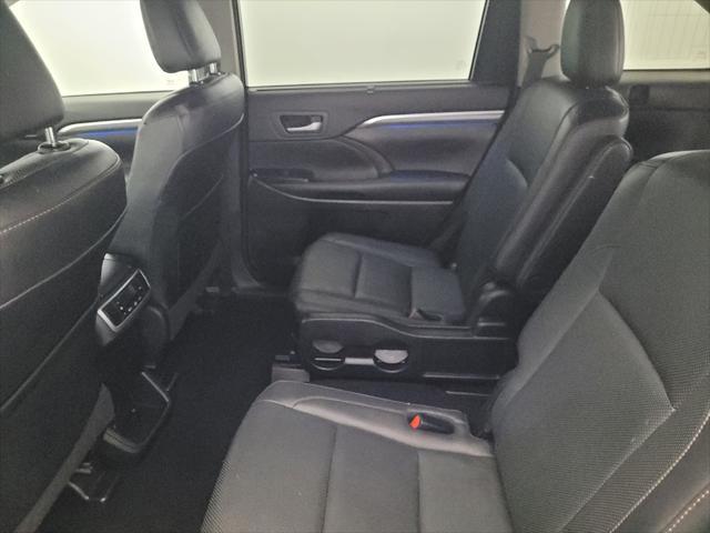used 2017 Toyota Highlander car, priced at $22,595