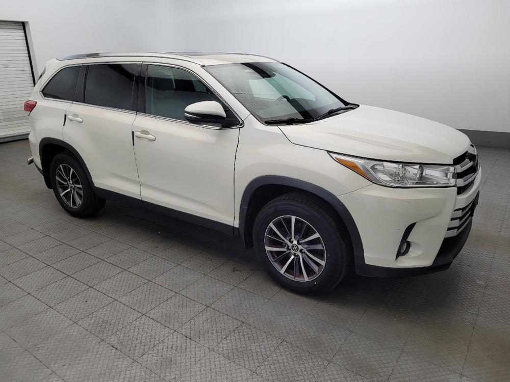 used 2019 Toyota Highlander car, priced at $22,395