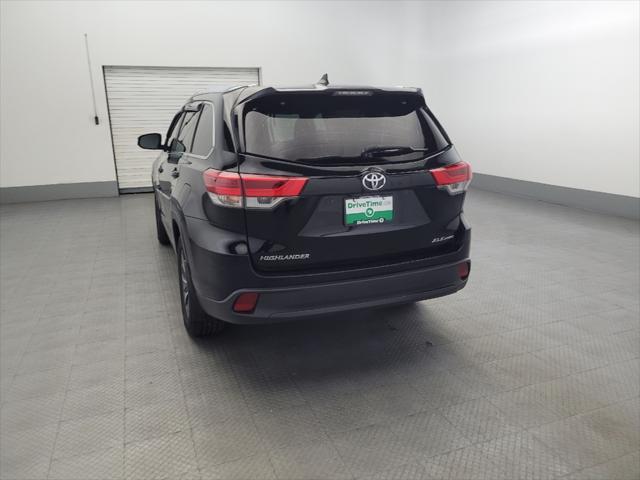 used 2019 Toyota Highlander car, priced at $26,995