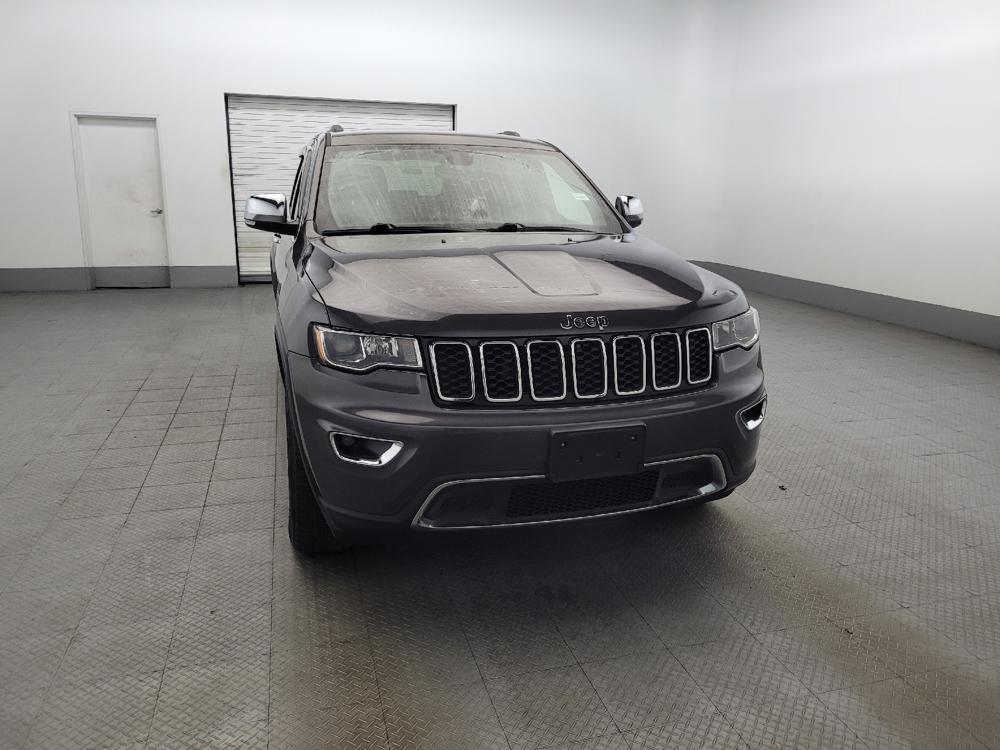 used 2018 Jeep Grand Cherokee car, priced at $17,595