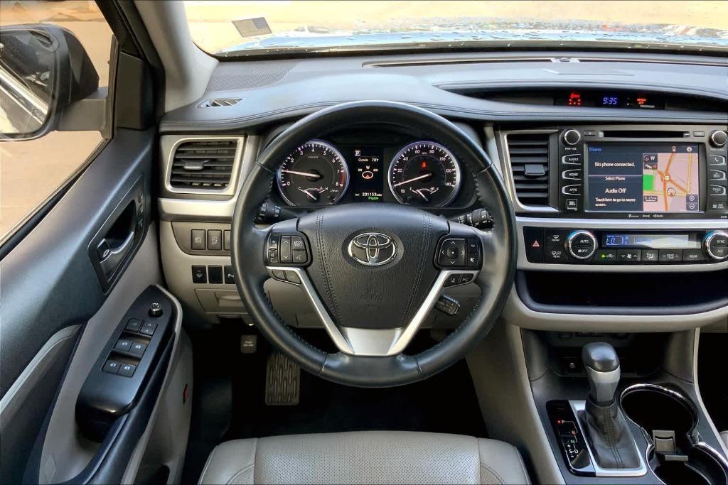 used 2017 Toyota Highlander car, priced at $18,900