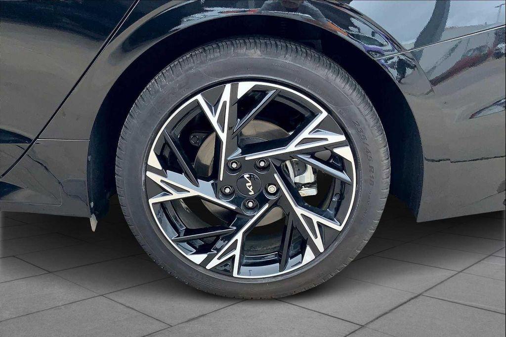 used 2025 Kia K5 car, priced at $27,722