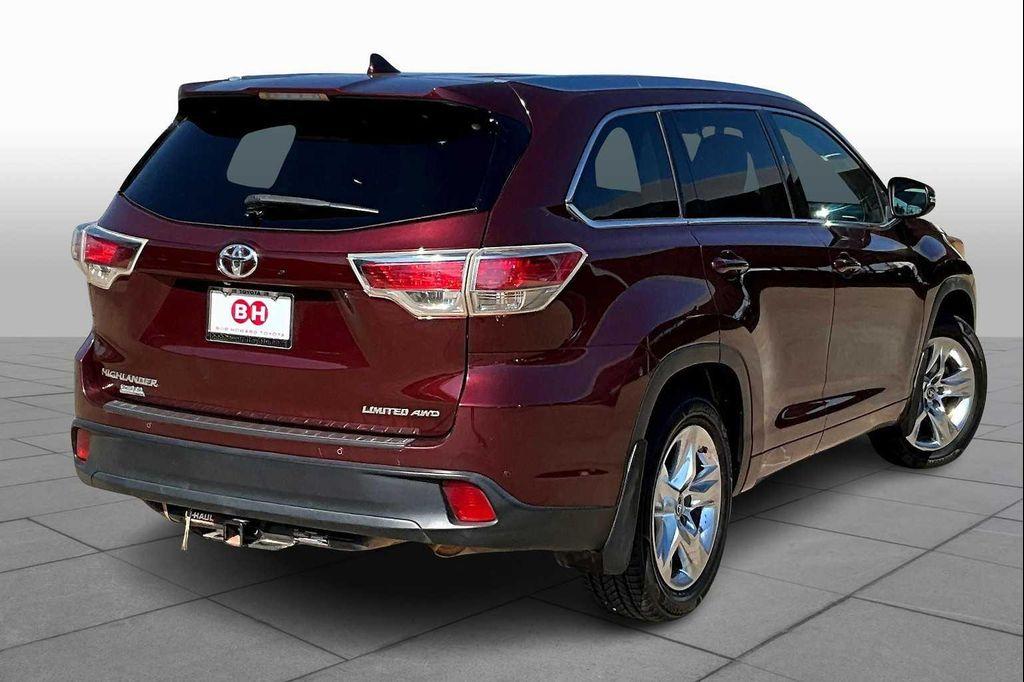 used 2016 Toyota Highlander car, priced at $16,900