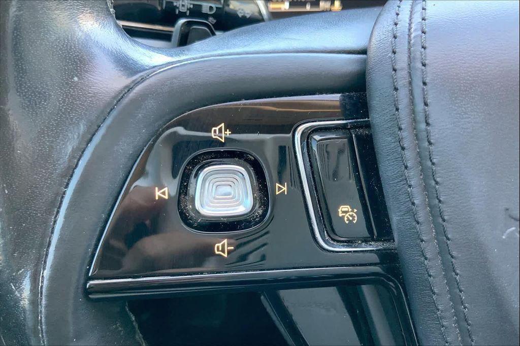 used 2020 Lincoln Aviator car, priced at $22,900