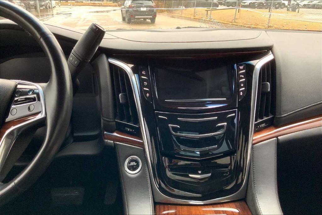 used 2015 Cadillac Escalade car, priced at $20,900