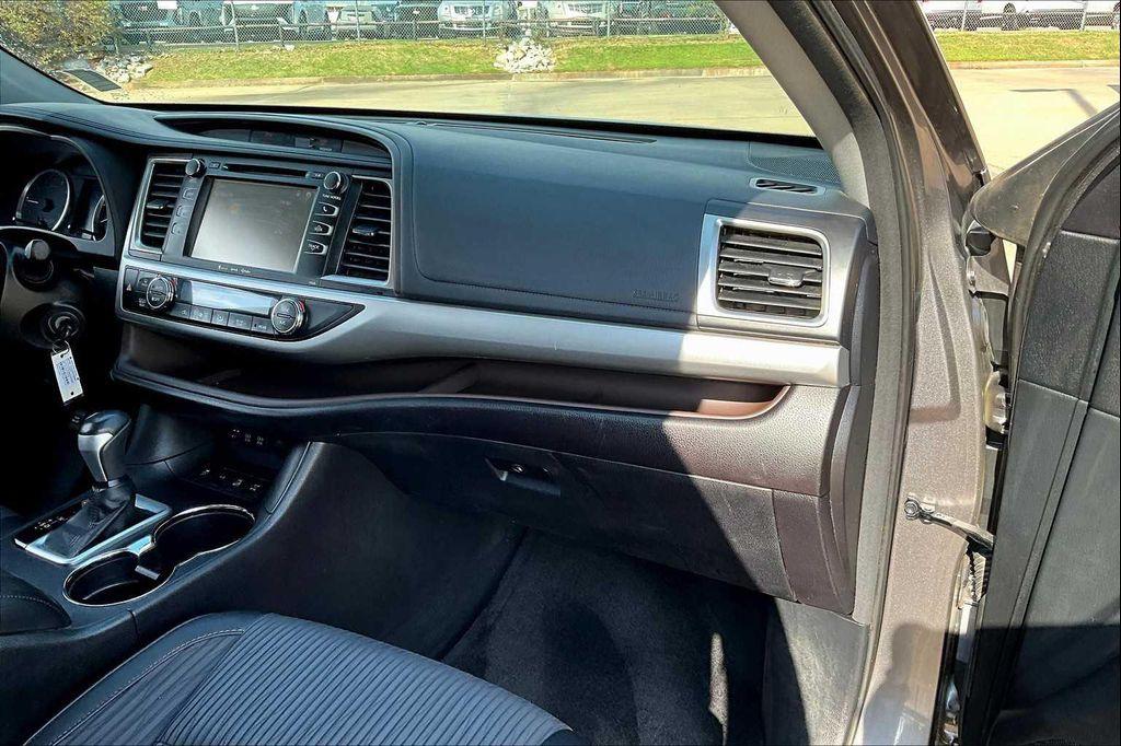 used 2017 Toyota Highlander car, priced at $20,498