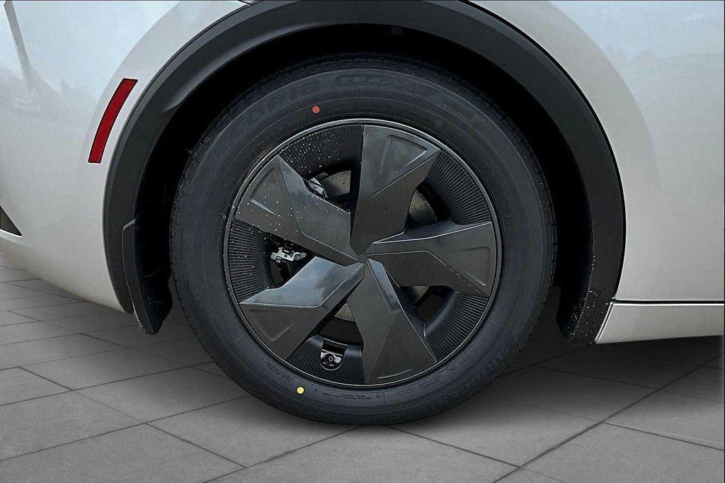 new 2026 Toyota Prius Plug-In Hybrid car, priced at $35,525