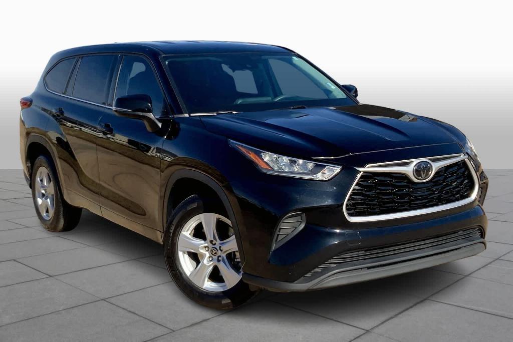 used 2020 Toyota Highlander car, priced at $26,900