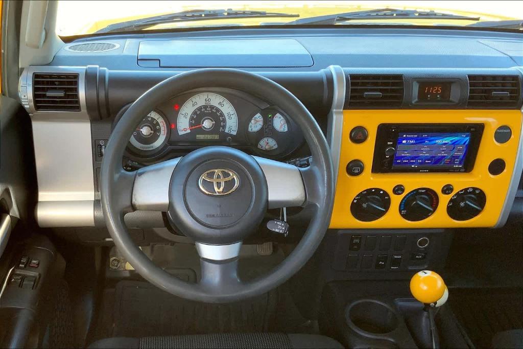 used 2008 Toyota FJ Cruiser car, priced at $13,900