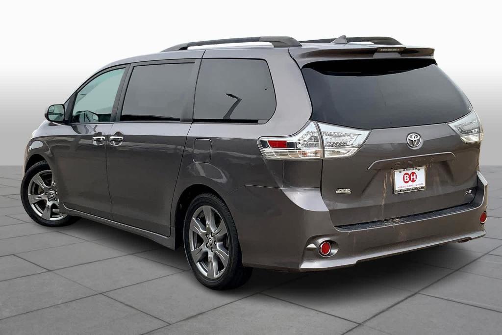 used 2018 Toyota Sienna car, priced at $21,954