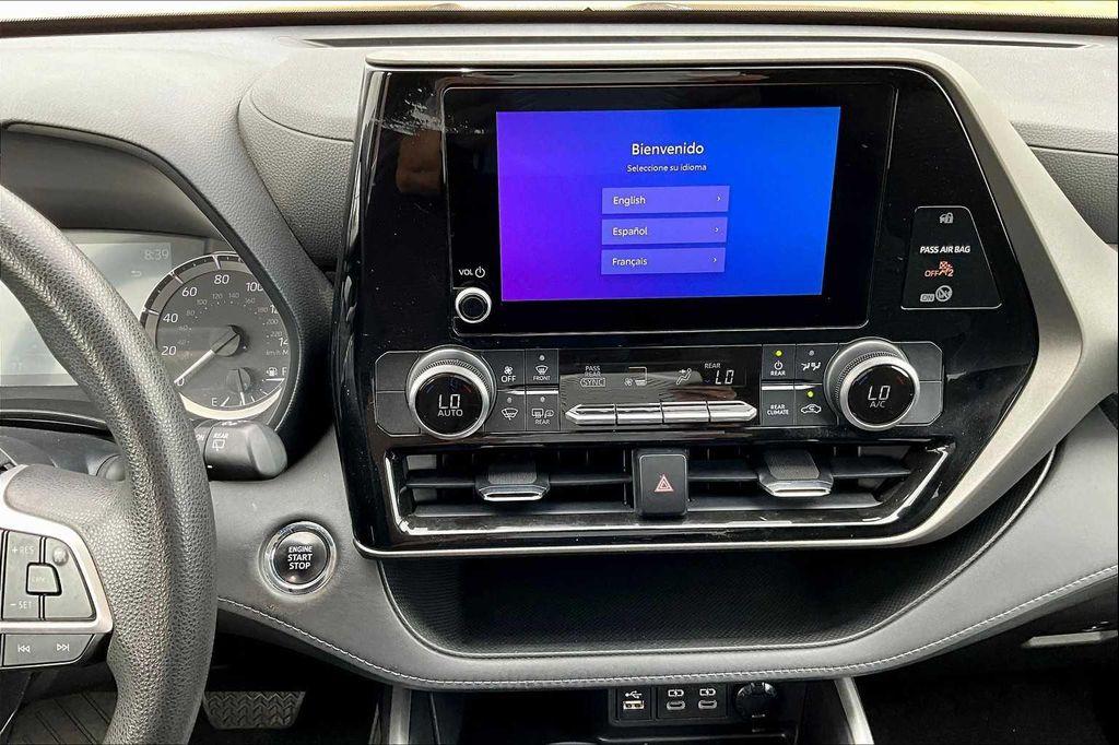 used 2023 Toyota Highlander car, priced at $32,143