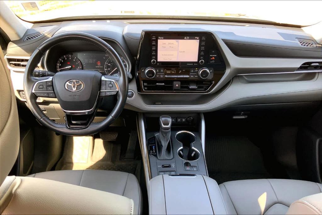 used 2021 Toyota Highlander car, priced at $34,590