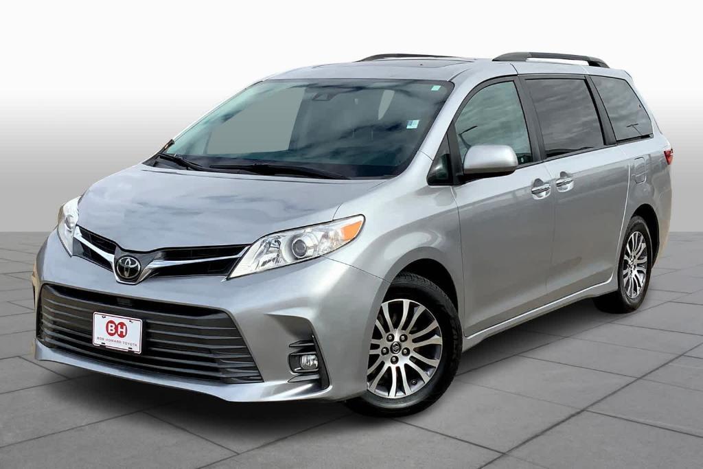 used 2018 Toyota Sienna car, priced at $26,900