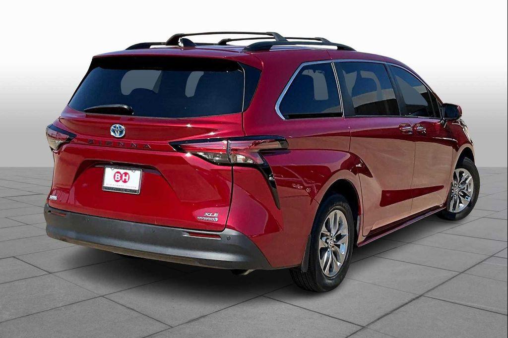 used 2022 Toyota Sienna car, priced at $43,900