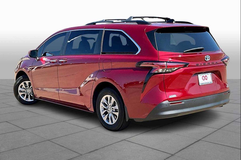 used 2022 Toyota Sienna car, priced at $43,900