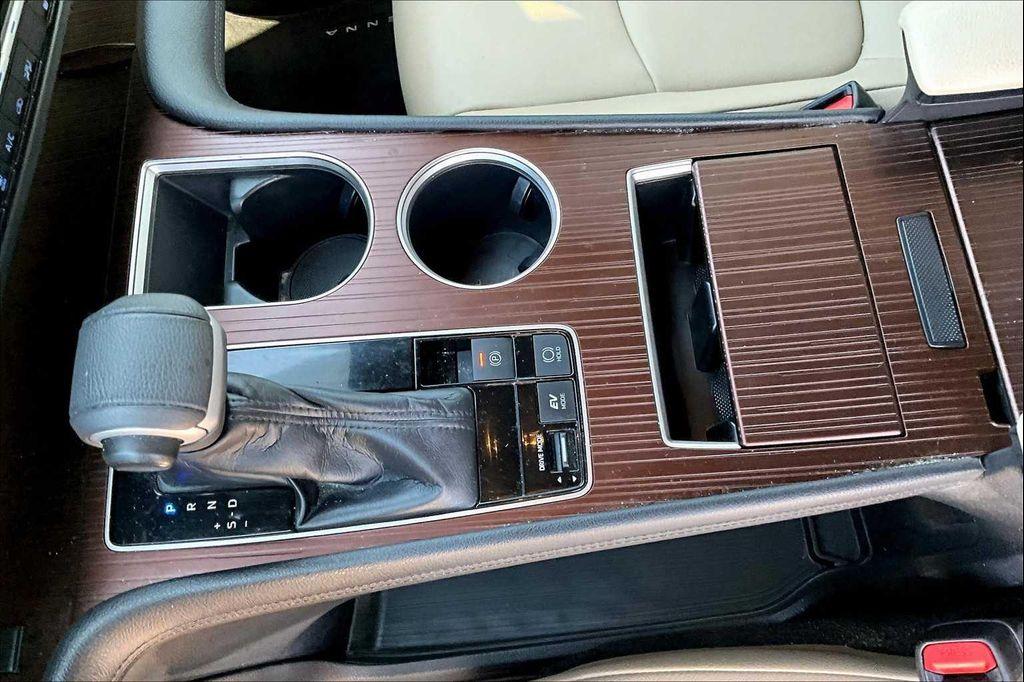 used 2022 Toyota Sienna car, priced at $43,900