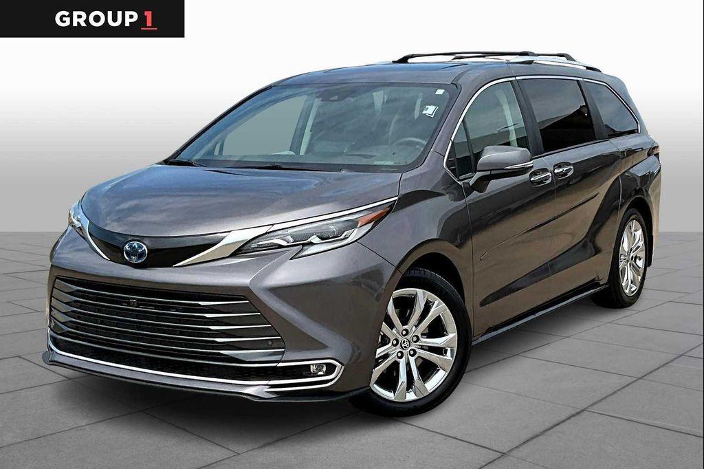 used 2023 Toyota Sienna car, priced at $51,026
