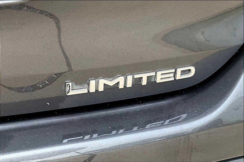 used 2020 Toyota Highlander car, priced at $23,487