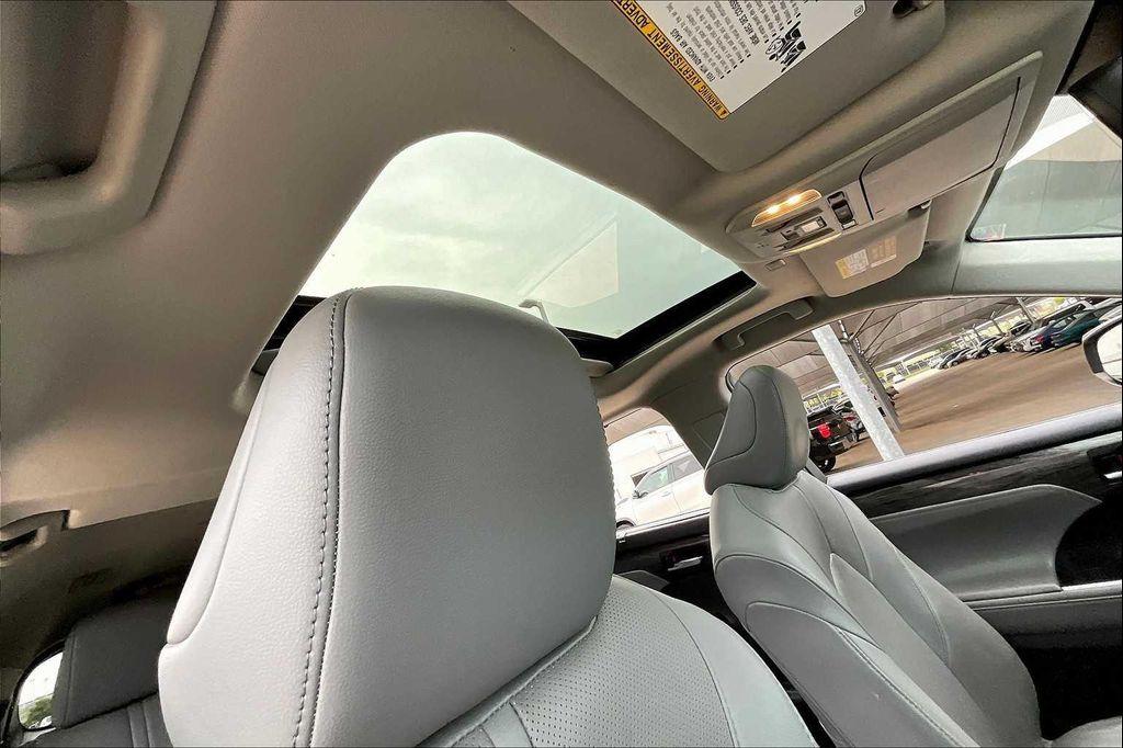 used 2020 Toyota Highlander car, priced at $23,487