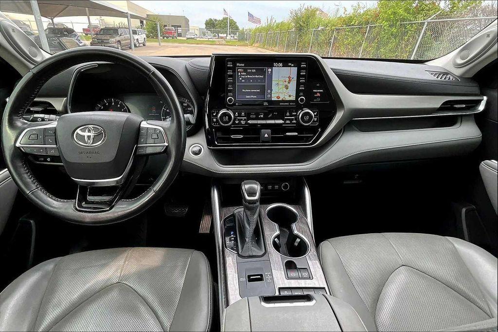 used 2020 Toyota Highlander car, priced at $23,487