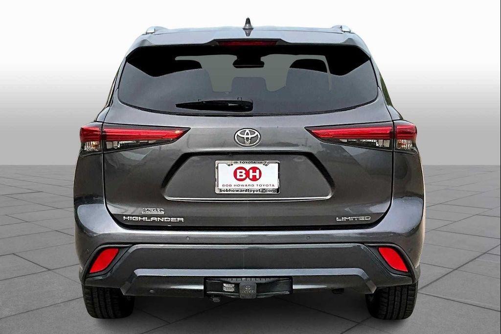 used 2020 Toyota Highlander car, priced at $23,487