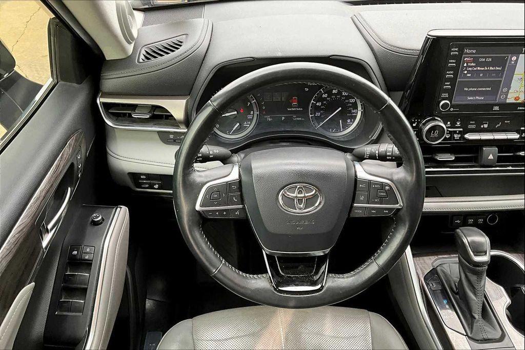 used 2020 Toyota Highlander car, priced at $23,487